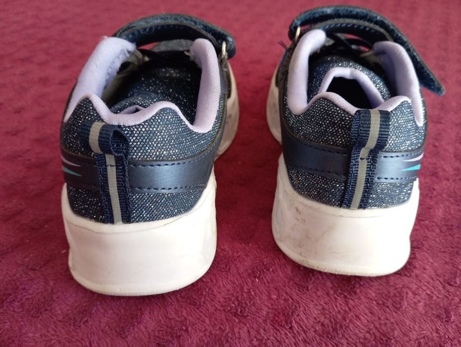 Świecące buty dla dziewczynki r 28