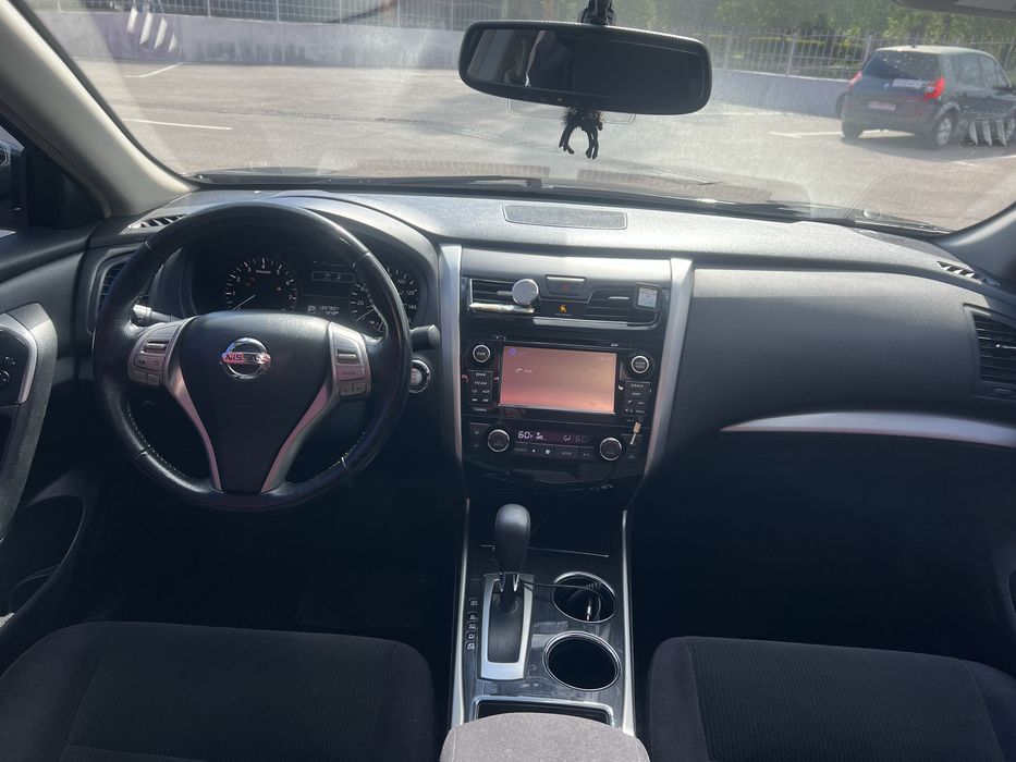 Продам Nissan ALTIMA SV