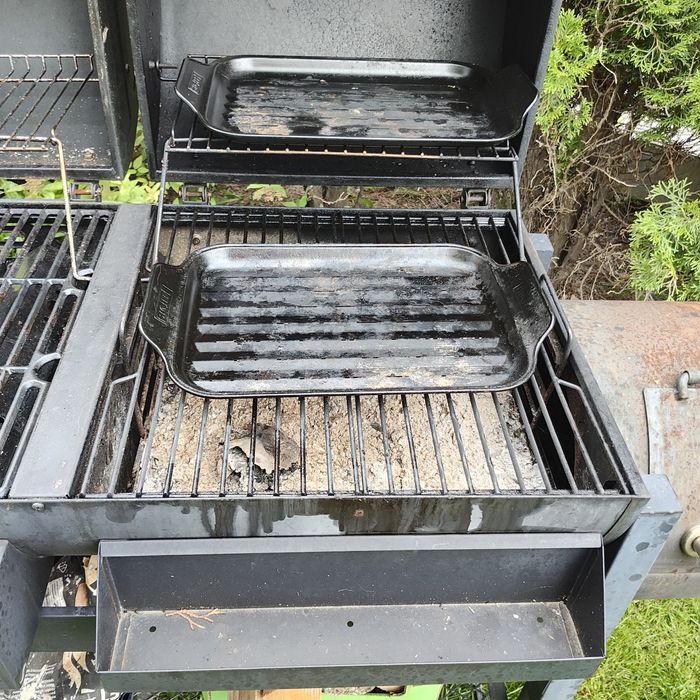 Grill wędzarnik gazowy węglowy