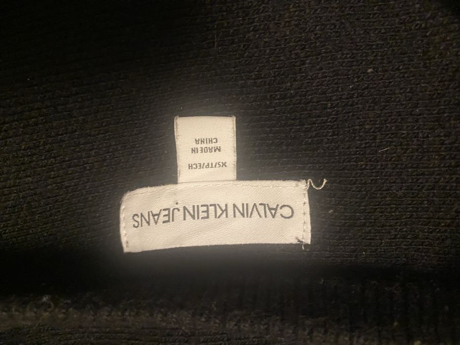 Wełniany sweterek damski Calvin Klein Jeans XS