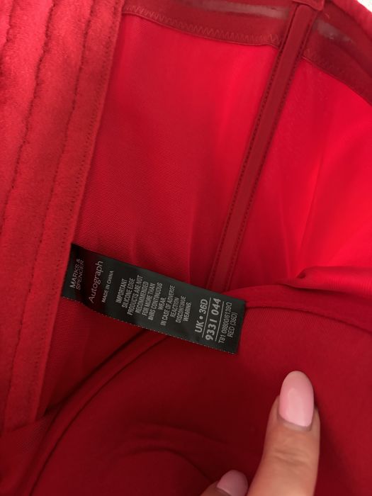 Czerwone body wyszczuplajace bielizna