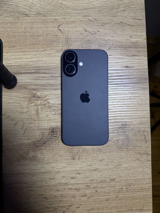 Apple iphone 16 256gb black фіз сімка