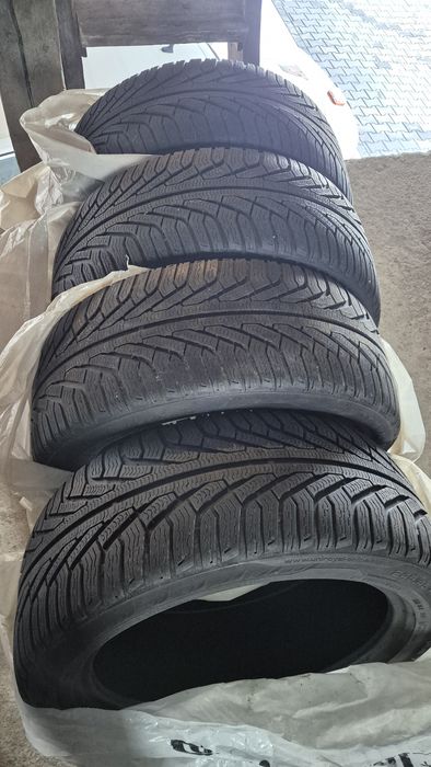 Opona zimowa Uniroyal 245/45/18