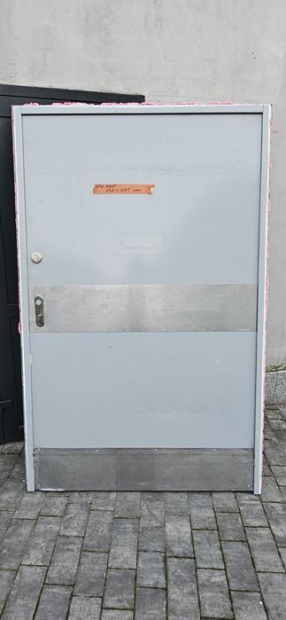 Drzwi  stalowe techniczne