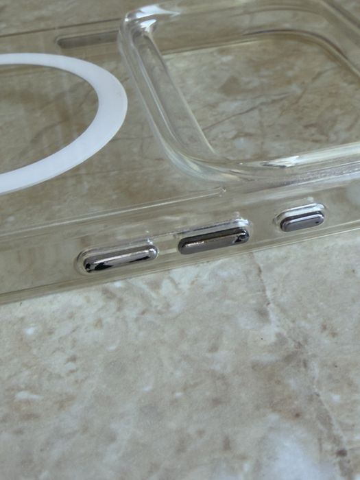 Прозрачный чехол iPhone 17 Pro Max