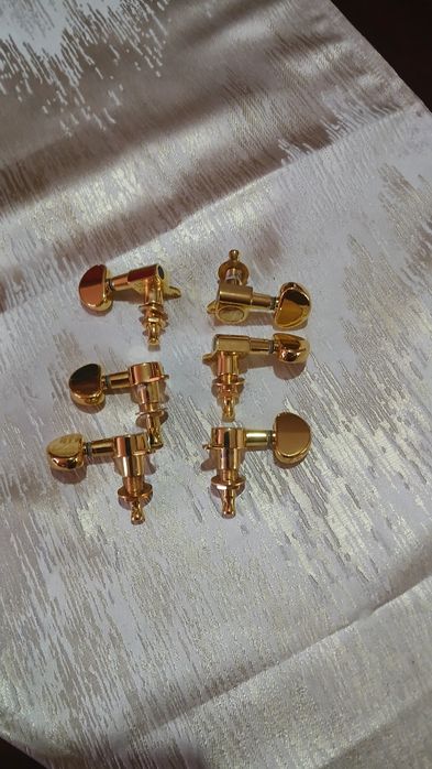 Acessórios novos para guitarra.