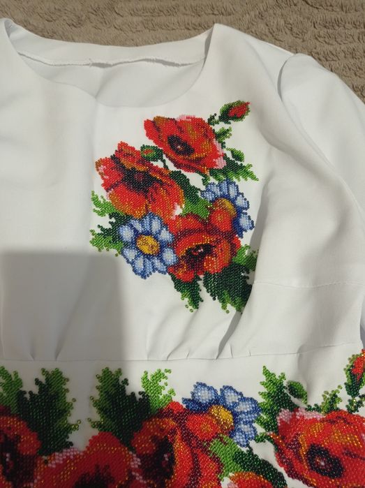 Плаття вишите бісером