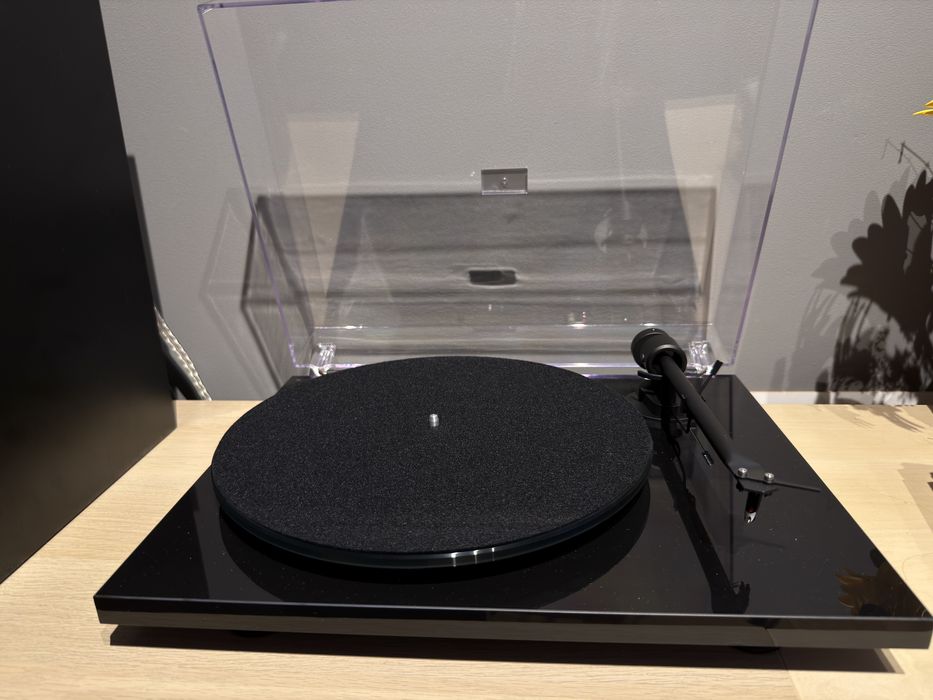 Gramofon Pro-Ject T1 Evo Phono