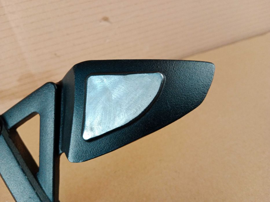 Triumph Speed Four 600 Lewy Set Kierowcy Przód Podnóżek 02-06