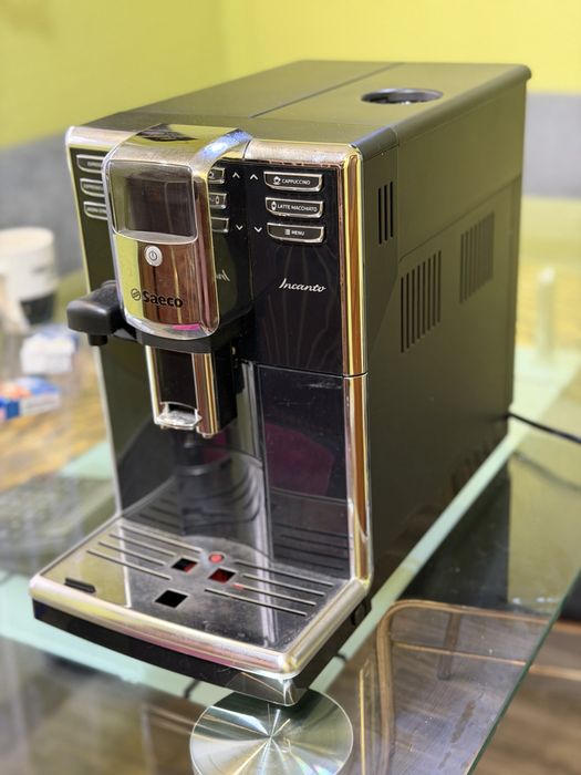Кавомашина Saeco Incanto