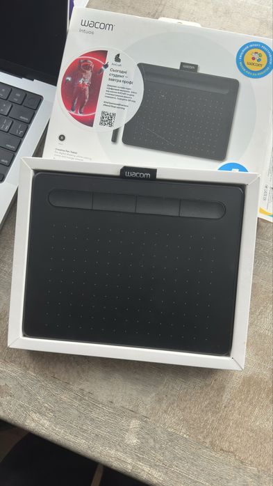 Графічний планшет Wacom Intuos S Black