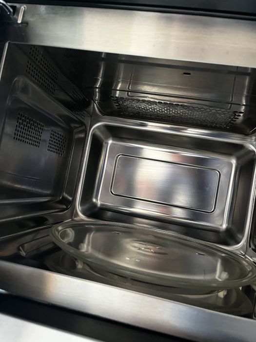 Micro-ondas de encastre Jocel JME011466 em aço inoxidável com Grill