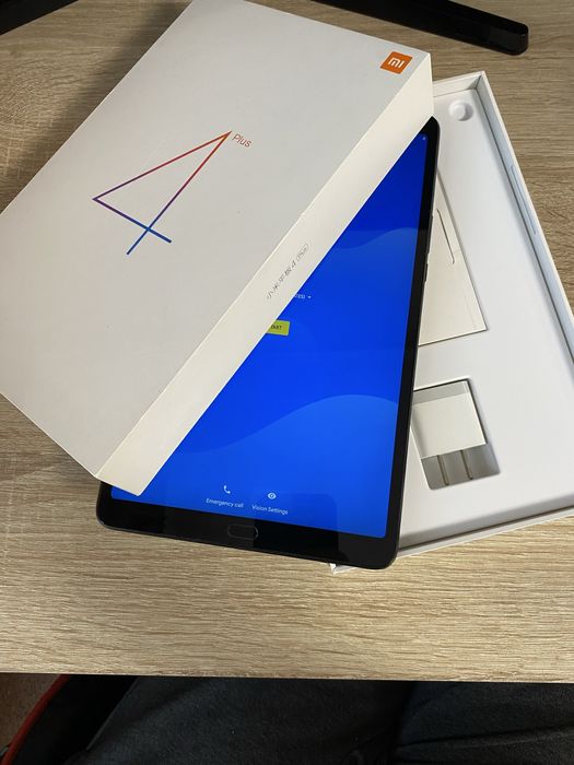 Mipad 4 plus в гарному стані