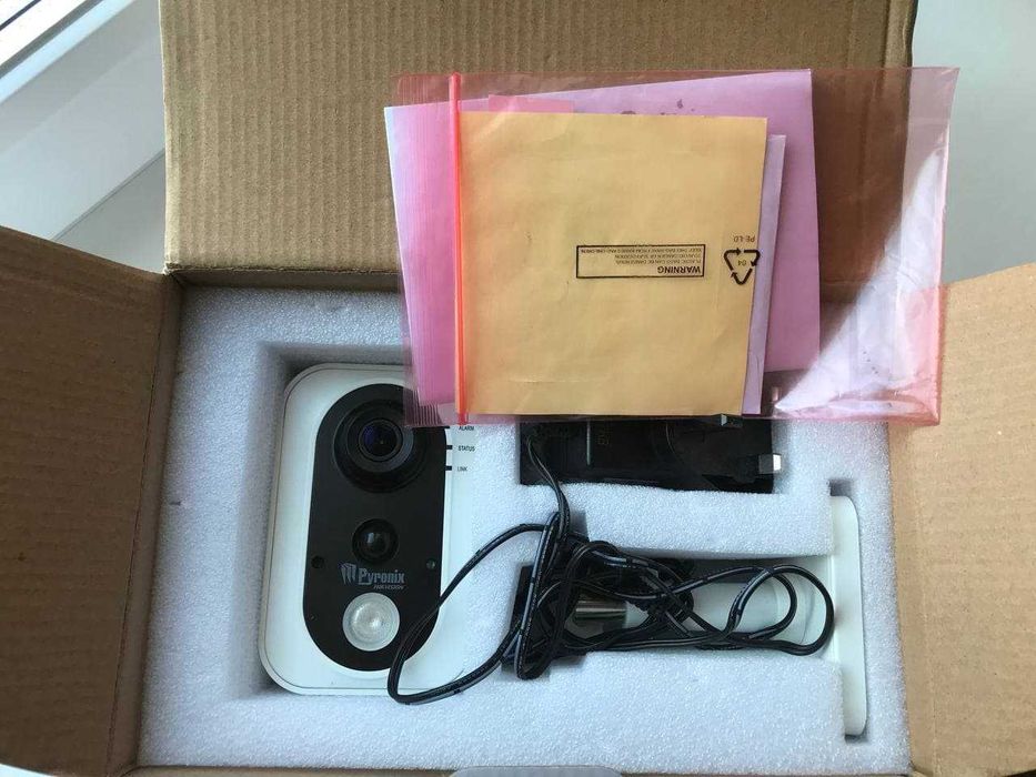 Камера наблюдения Pyronix Hikvision