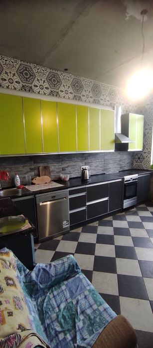 Продаж великої двокімнатної квартири в Ірпені 72м2