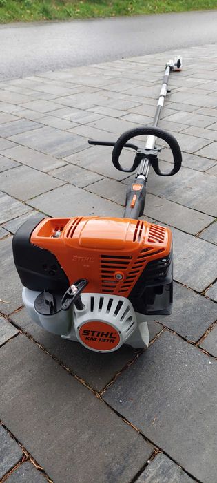 Mocna podkrzesywarka Stihl 1,9KM piła na wysięgniku multitool wynajem