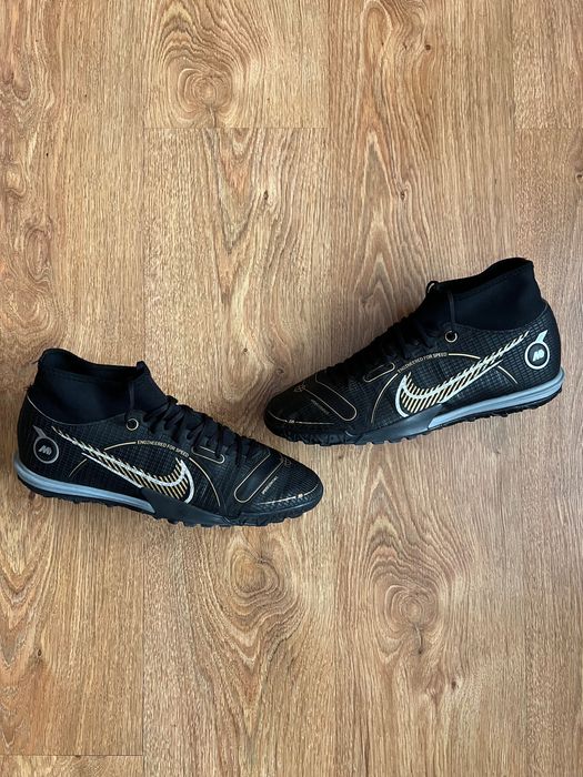 Футбольные бутсы Сороконожки Nike Mercurial Superfly 8 Academy TF