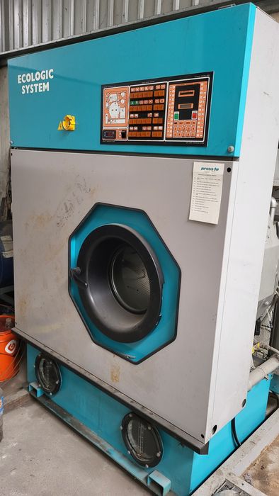 Máquina de lavar profissional