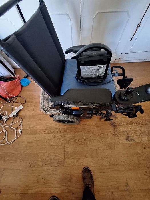 Cadeira de rodas eléctrica Invacare Fox