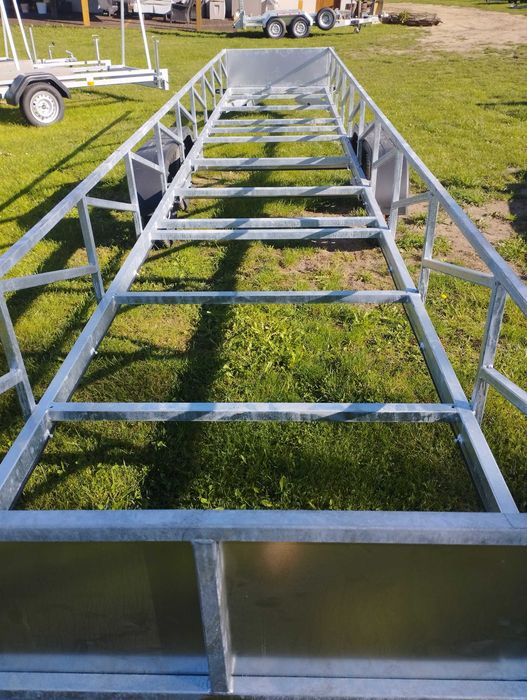 Dłużyca 8m do przewozu słupów ,prętów . długa przyczepa