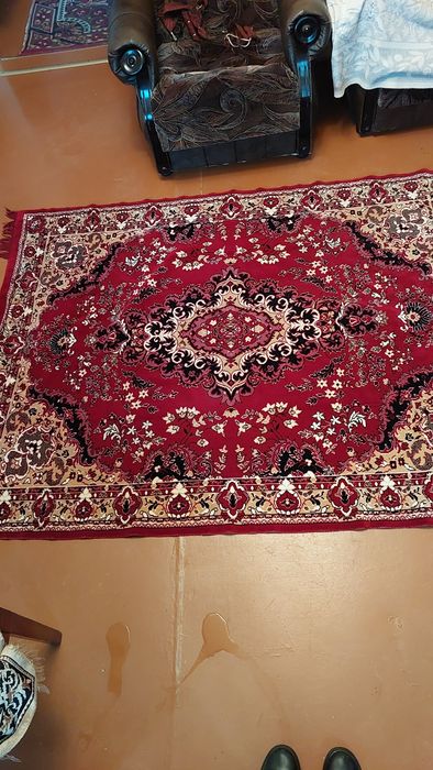 Продам ковровые покрывала-дивандеки разные