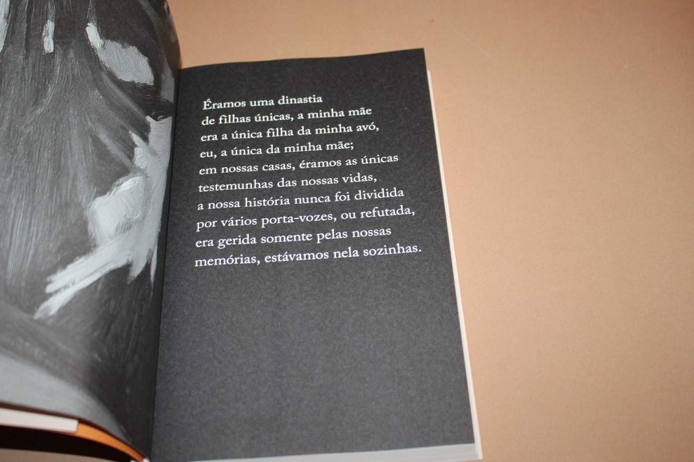 ' Como Amar Uma Filha de Hila Blum