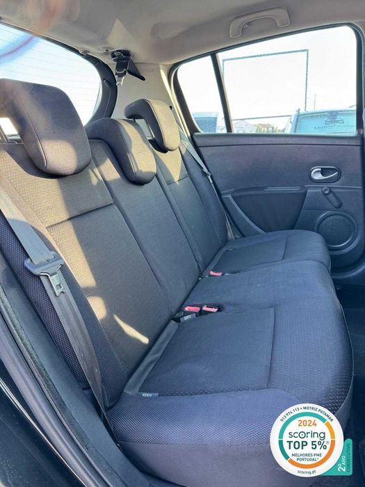 Renault Clio 1.2 Dynamique 75cv
