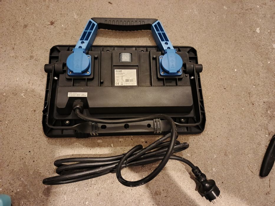 Lampa warsztatowa , nowa