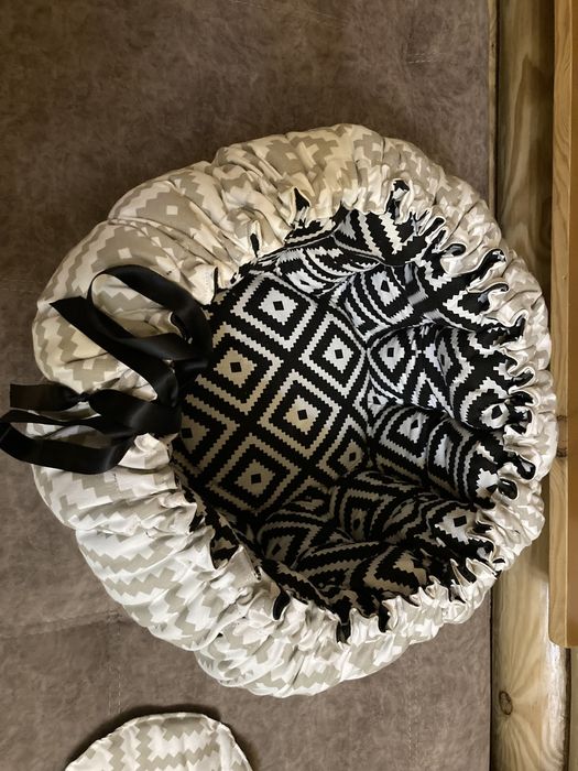 Лежак для домашніх тварин