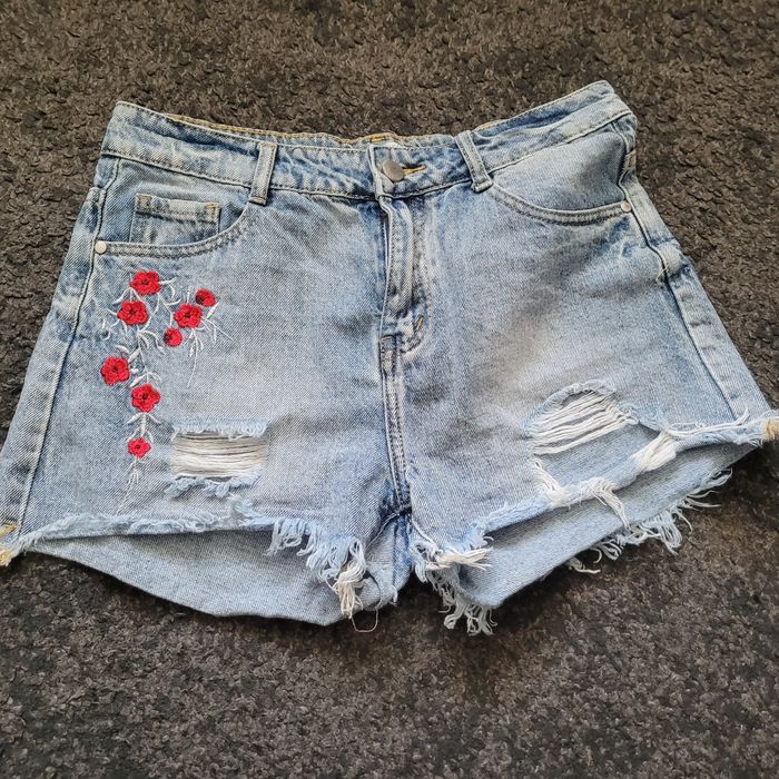 Krótkie damskie spodenki rozm s