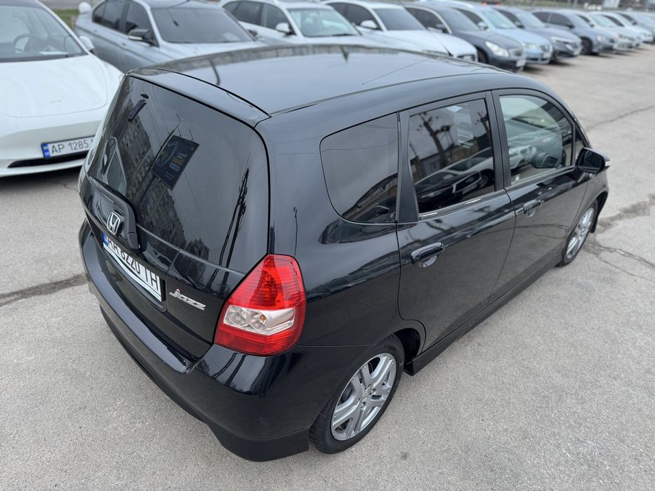 Продам Honda Jazz