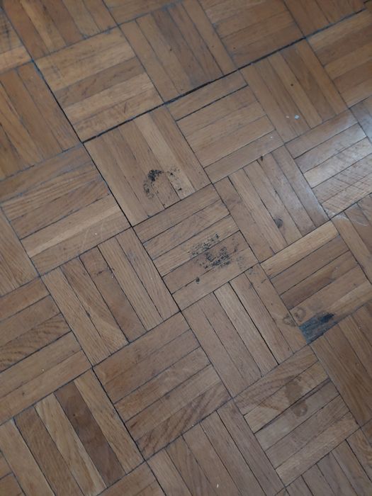 Parkiet z rozbiórki