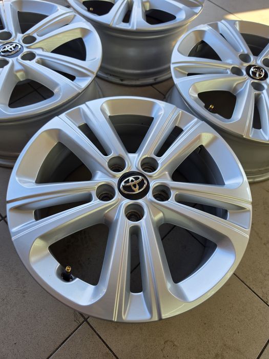 FELGI ALUMINIOWE Toyota Proace City  5x108 ET47 Oryginał