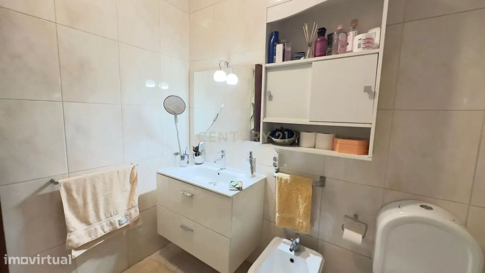 Apartamento T3 em Oiã