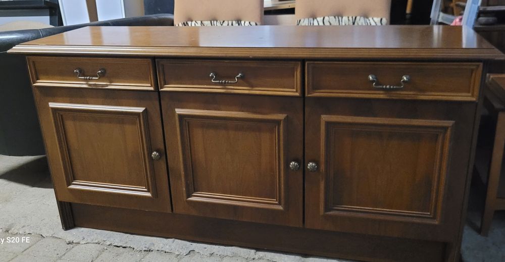 Komoda 160cm. Retro.  Solidna