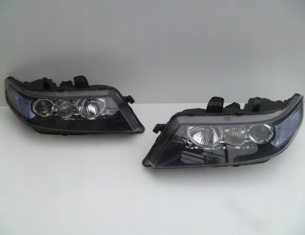 Продам передние фары (не ксенон) на Honda Accord CL7 2006-07г
