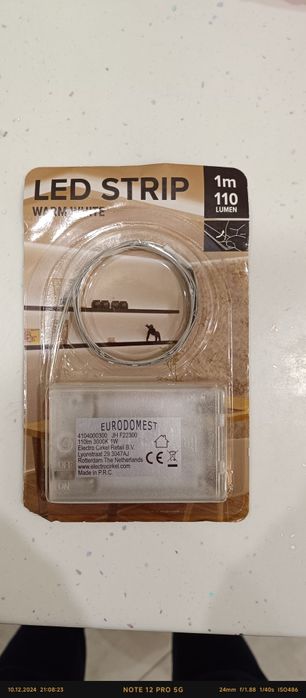 Лед стрічка самоклеюща