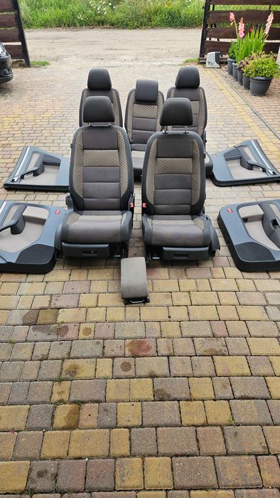 Vw touran siedzenia komplet