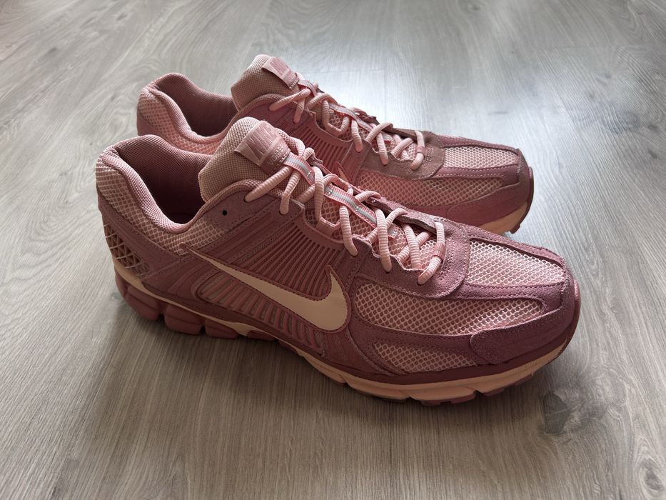 Nike Vomero 5.
