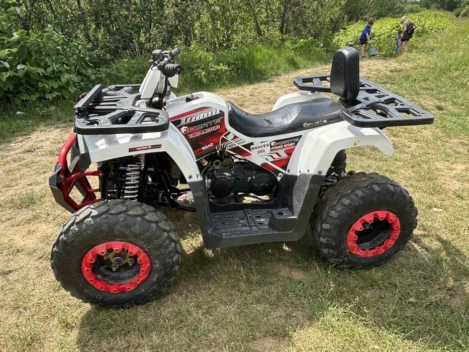 Продам квадрик 200 кубу
