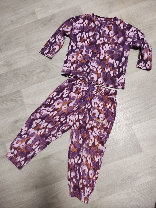 Дуже крутий костюм 104см