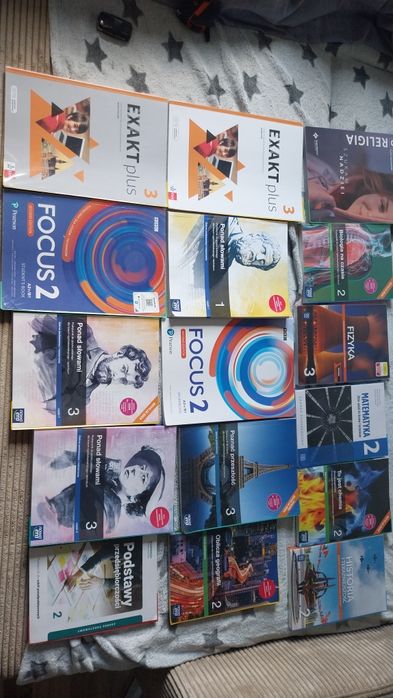 Zestaw podręczników i ćwiczeń do klasy 3 liceum