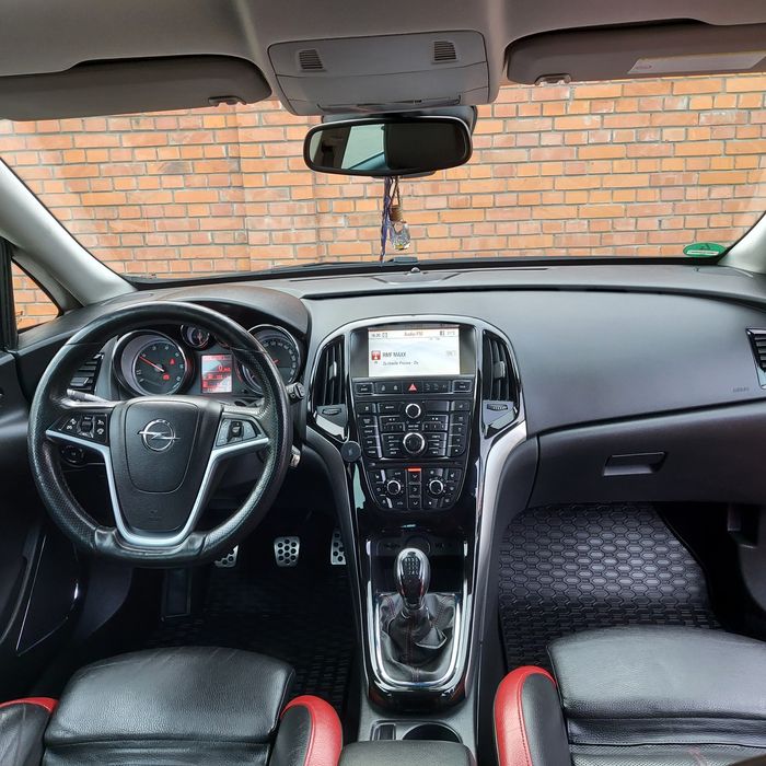 Opel Astra J 2.0 GTC BiTurbo 195km!