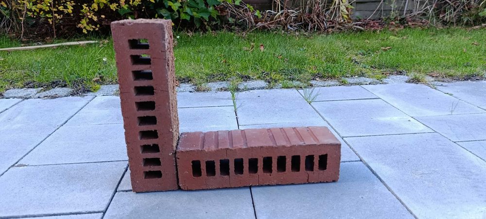 Cegła połówkowa ozdobna  24/6.5 Roben