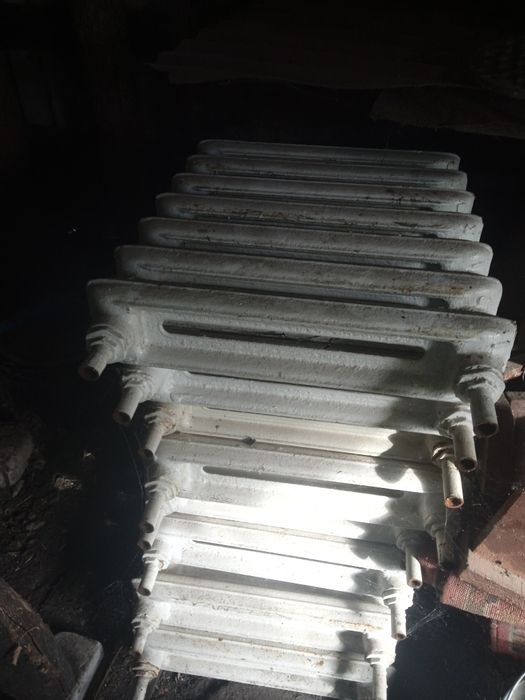 Продам лишні 4 батереї 4 штуки кожна по 7 секцій ціна за 1 батерею