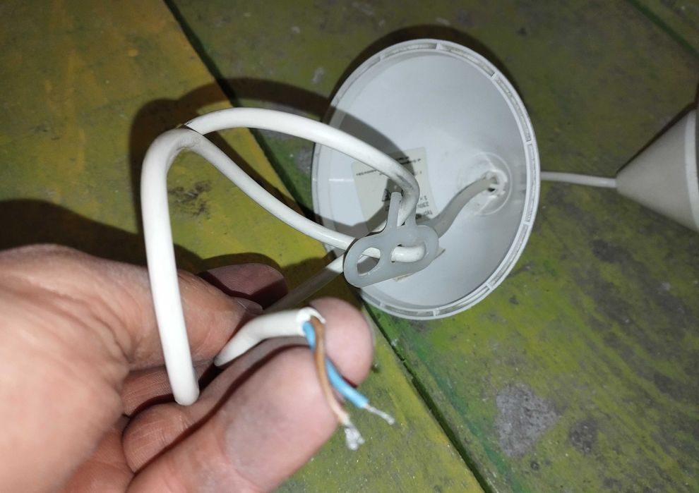 Żyrandol E27 wraz z żarówką - Sprawny. Plafon Lampa
