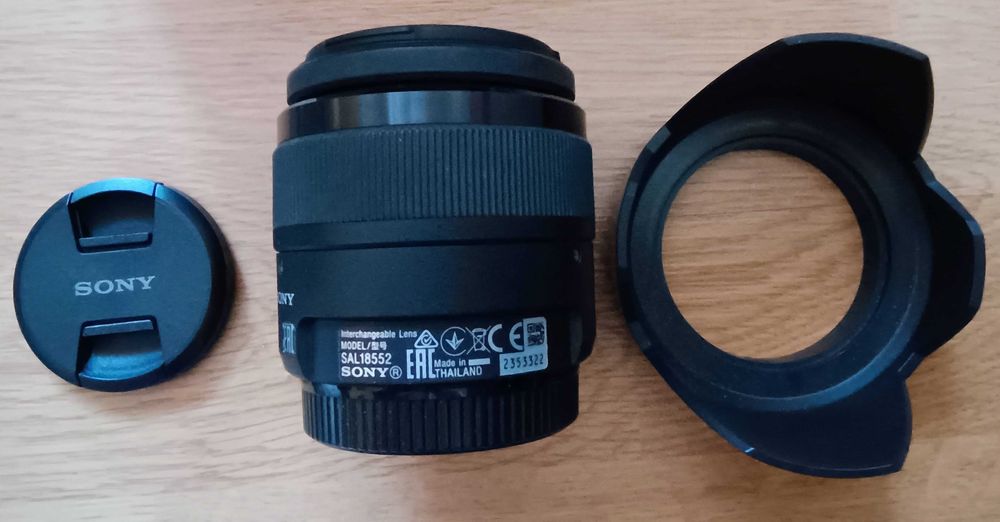 Sony Alfa SLT A58 - komplet akcesorów