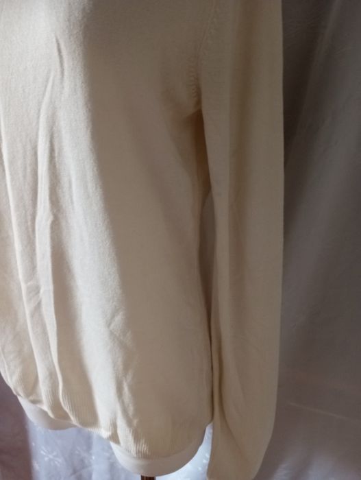 Biały cienki sweterek M/L