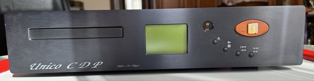 Unison Research Unico CDP Tube CD Player — італійський High-End CD-програвач із ламповим вихідним каскадом