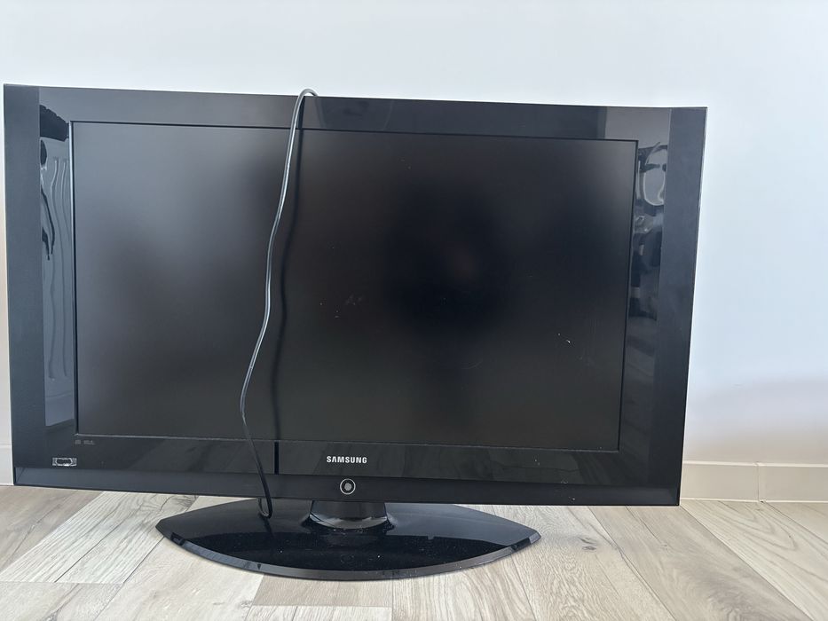Sprzedam telewizor marki samsung